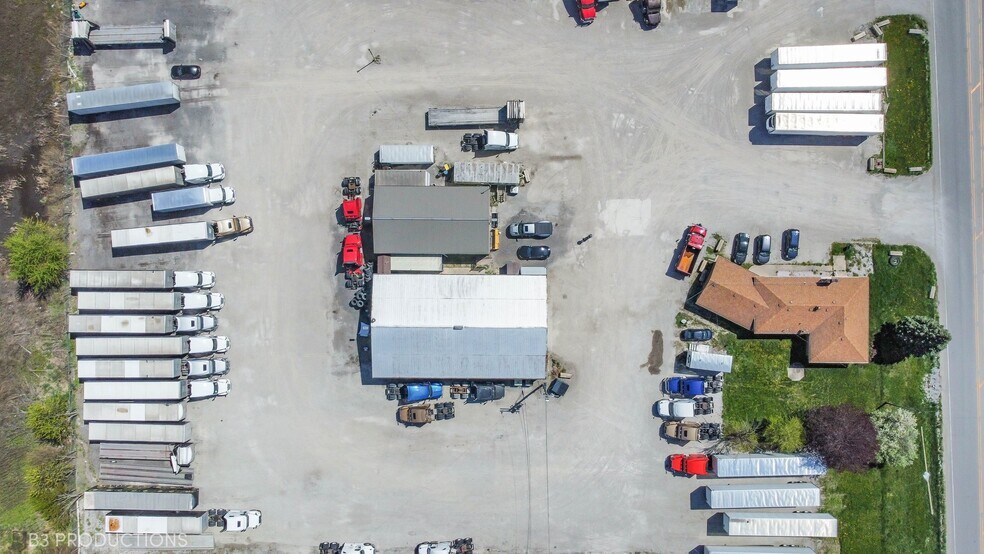 More Photos Of 1787 E Joe Orr Rd, Lynwood Warehouse For Sale