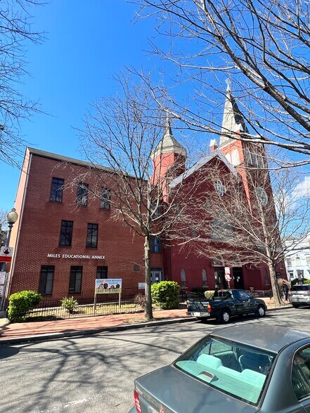 More Photos Of 1546 5th St NW, Washington Specialty For Sale