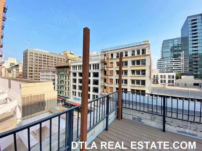 More Photos Of 731 S Broadway, Los Angeles Loft Creative Space For Lease