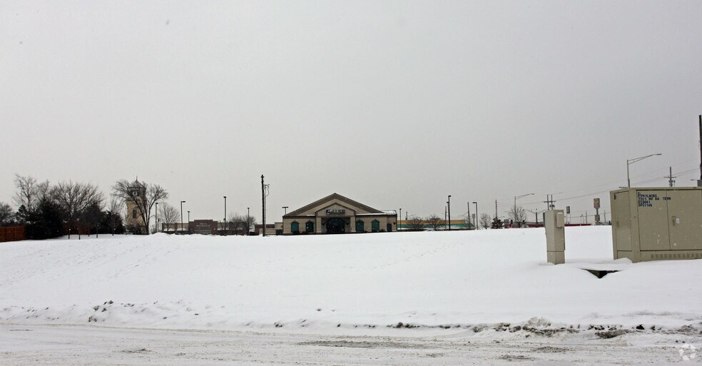 More Photos Of NW Prairie View Rd, Kansas City Land For Sale