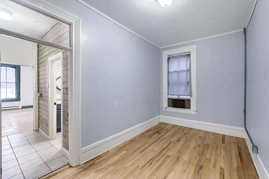 More Photos Of 1114 Washington Ave, Golden Storefront Retail Office For Lease