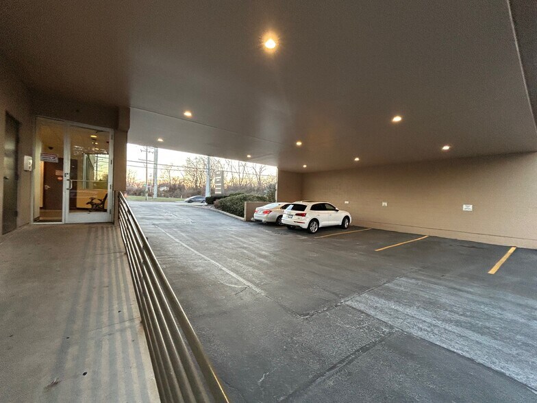 More Photos Of 3612 Lake Ave, Wilmette Medical For Lease
