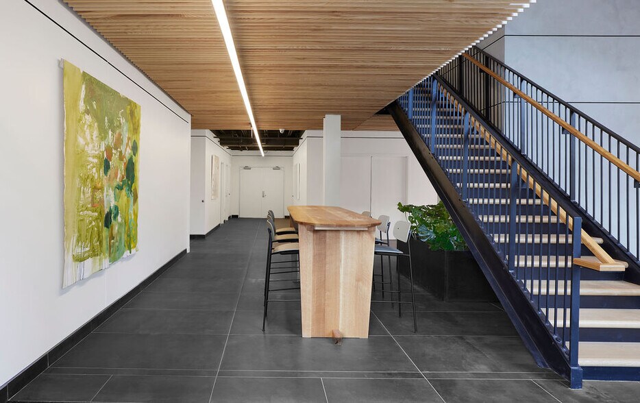 More Photos Of 2222 Arlington Ave S, Birmingham Office For Lease