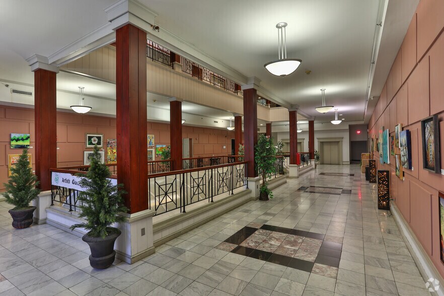 More Photos Of 200 N Main St, Greenville Office Residential For Lease