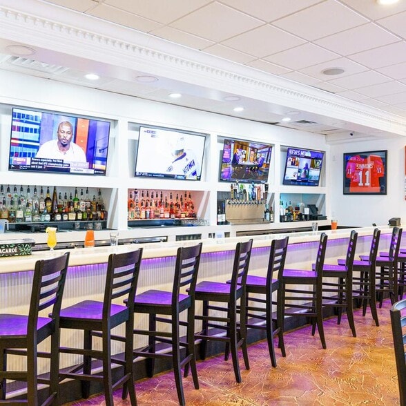 Primary Photo Of 1310 Tiger Blvd, Clemson Restaurant For Lease