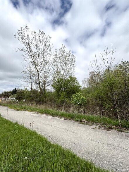 More Photos Of Allen Road, Trenton Land For Sale