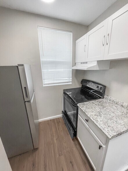 More Photos Of 321 W Ianthe St, Tavares Multifamily For Sale