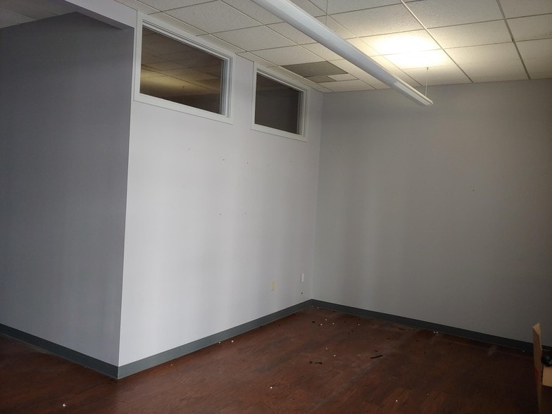 More Photos Of 918 Baltimore Ave, Kansas City Lodge Meeting Hall For Sale