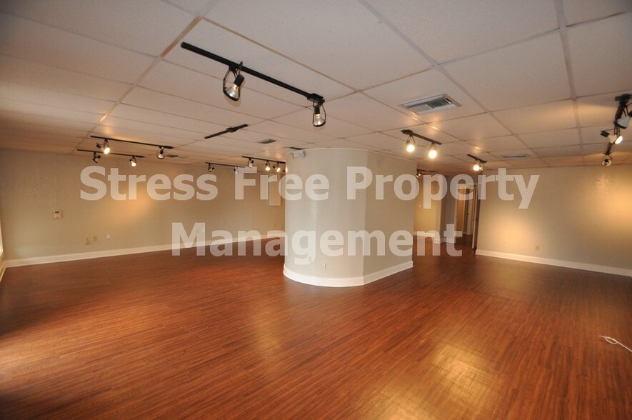 More Photos Of 2596 Nursery Rd, Clearwater Medical For Lease