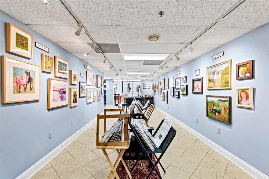 More Photos Of 100 Taylor St, Colonial Beach Storefront Retail Office For Sale