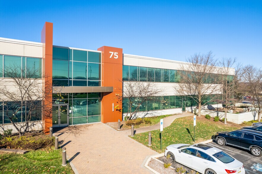 Primary Photo Of 75 Valley Stream Pky, Malvern Coworking Space