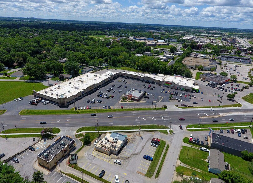 More Photos Of 312-344 S 291 Hwy, Liberty Unknown For Lease