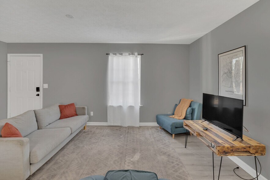 More Photos Of 901 21st Ave N, Nashville Multifamily For Sale