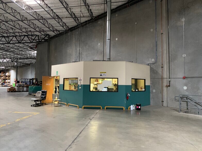 More Photos Of 1705 Texas Ave, El Paso Warehouse For Sale