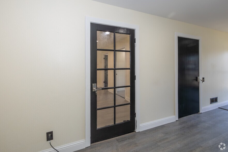 More Photos Of 3625 Mission Ave, Carmichael Medical For Lease