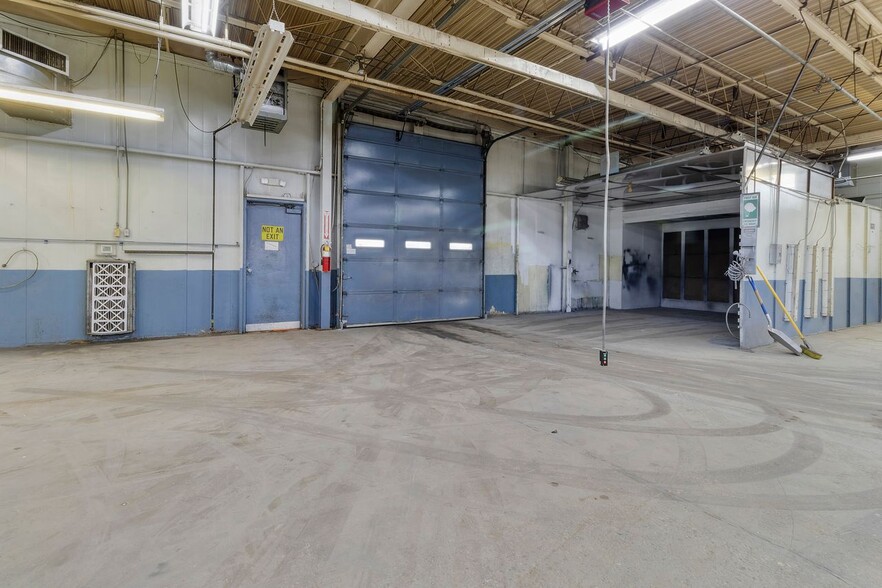 More Photos Of 1301 S 6th St, Noblesville Manufacturing For Sale