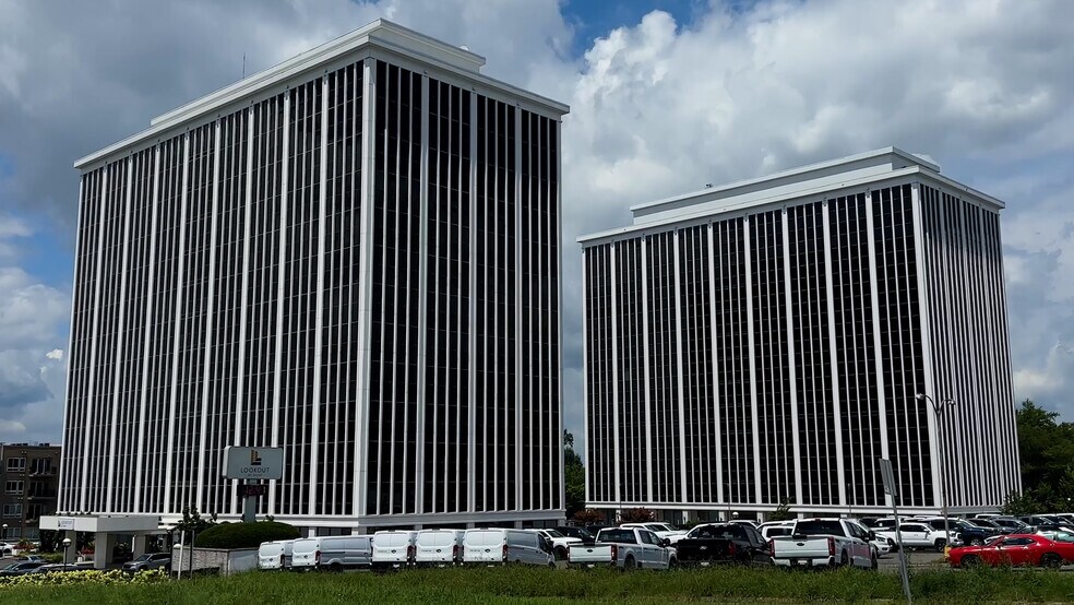 Primary Photo Of 6400 Arlington Blvd, Falls Church Unknown For Lease