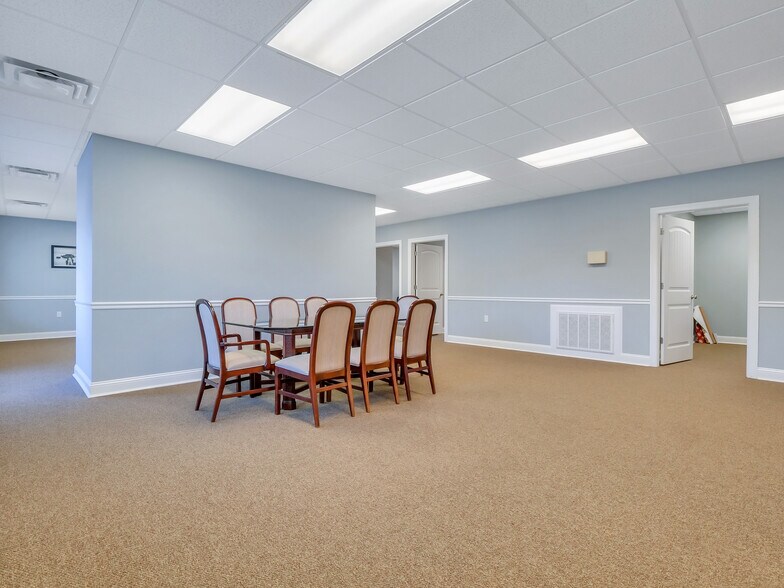 More Photos Of 1453 W Oglethorpe Hwy, Hinesville Office Residential For Lease