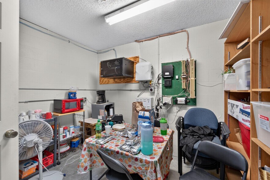 More Photos Of 1205 W Baker St, Plant City Medical For Sale