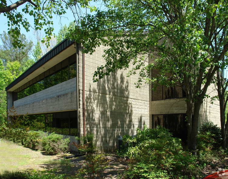 More Photos Of 3114 Mercer University Dr, Chamblee Office For Sale