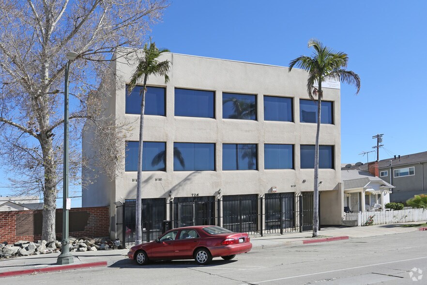 More Photos Of 726 Cole Ave, Los Angeles Office For Sale