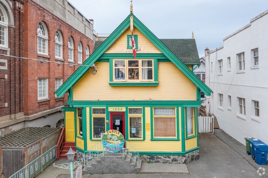 More Photos Of 1608 Quadra St, Victoria Hospitality For Sale