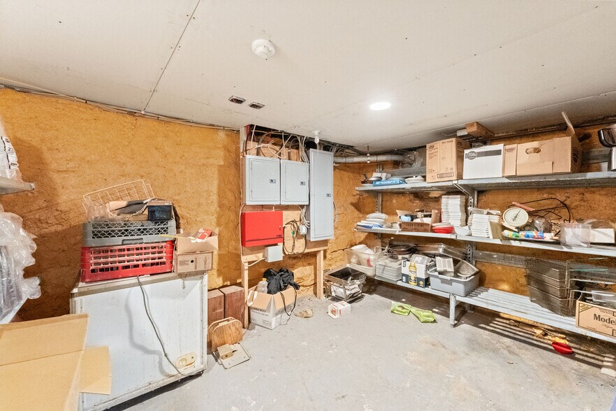 More Photos Of 21 Main St, Binghamton Restaurant For Sale