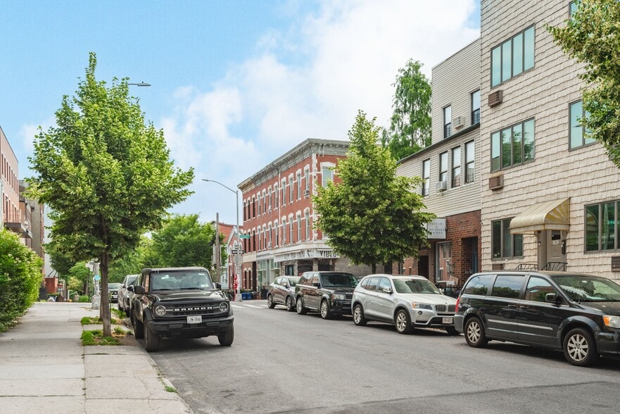 More Photos Of 122 Meserole Ave, Brooklyn Storefront Retail Residential For Sale