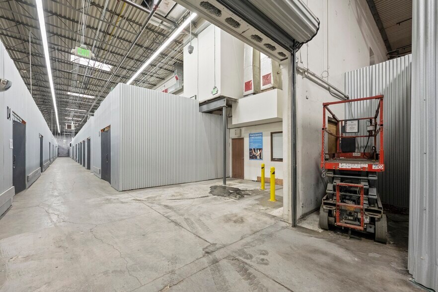 More Photos Of 4735-4795 Leyden St, Denver Warehouse For Lease