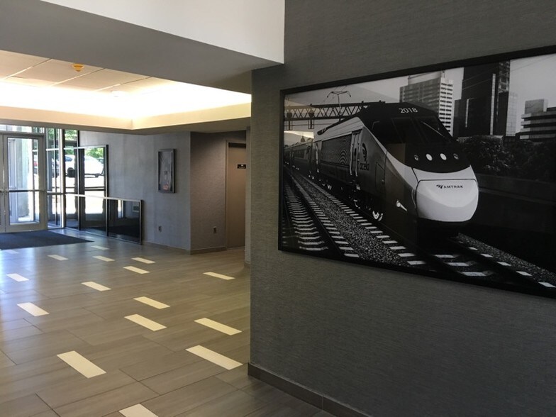 More Photos Of 200 Middlesex Essex Tpke, Iselin Office For Lease