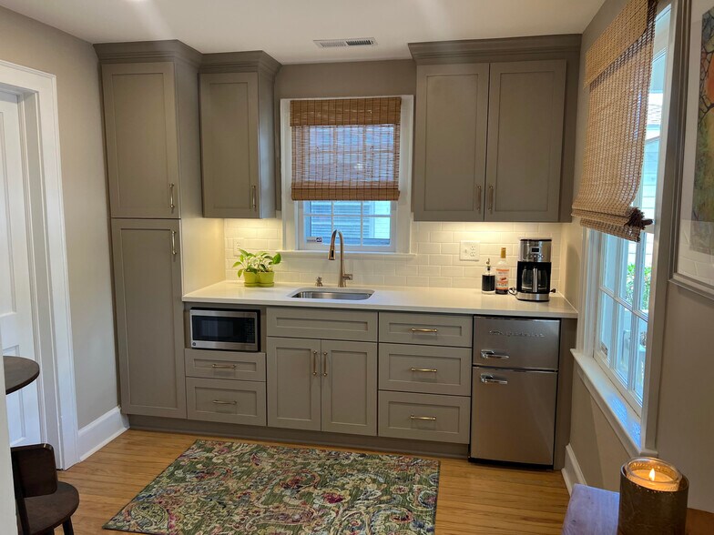 More Photos Of 3142 Wrightsville Ave, Wilmington Office For Lease