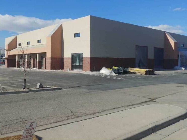 More Photos Of 8018 S Welby Park Dr, West Jordan Warehouse For Sale