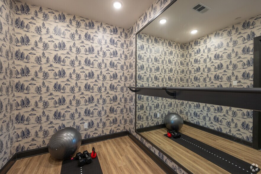 More Photos Of 3375 Oak Harbor Dr., Peachtree Corners Coworking Space