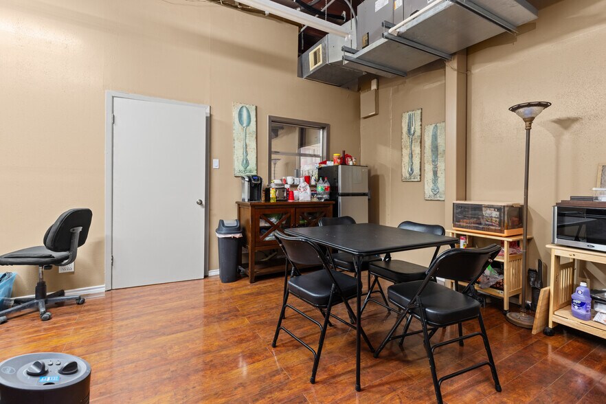 More Photos Of 408 Nasa Rd 1, Webster Freestanding For Sale