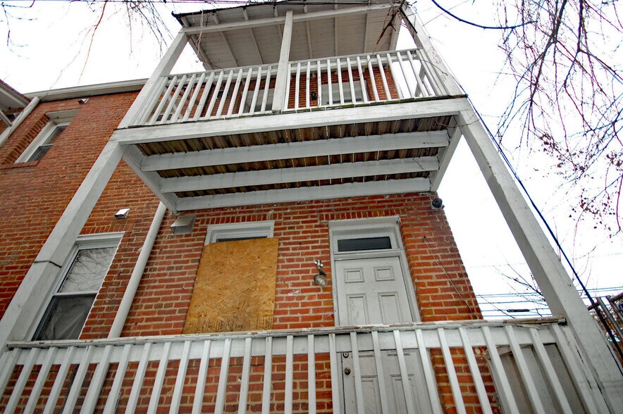 More Photos Of 1941 16th St SE, Washington Apartments For Sale