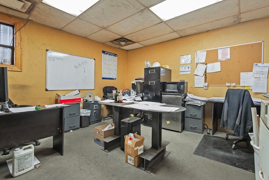 More Photos Of 1926 Pioneer Rd, Salt Lake City Manufacturing For Sale