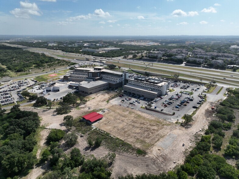 More Photos Of 3011 W Loop 1604 N, San Antonio Medical For Lease