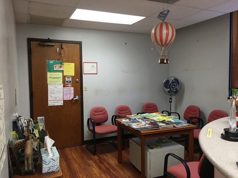 More Photos Of 99-128 Aiea Heights Dr, Aiea Medical For Sale