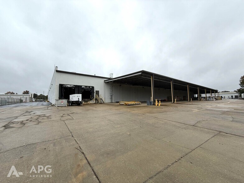 More Photos Of 2700 Yonkers Rd, Raleigh Warehouse For Lease