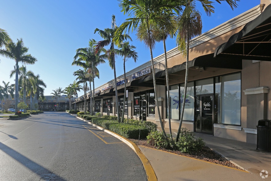More Photos Of 6169-6185 Jog Rd, Lake Worth Unknown For Lease