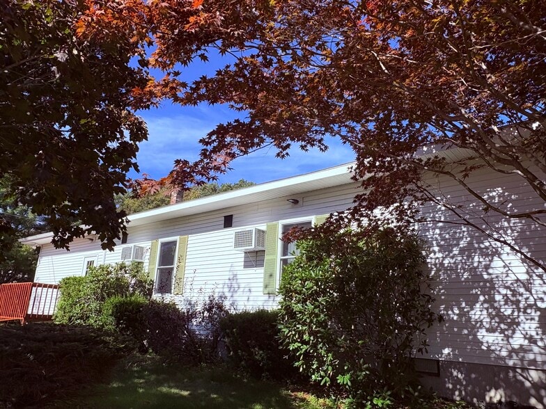 More Photos Of 1 Taylor Hill Rd, Lewiston Sports And Entertainment For Sale