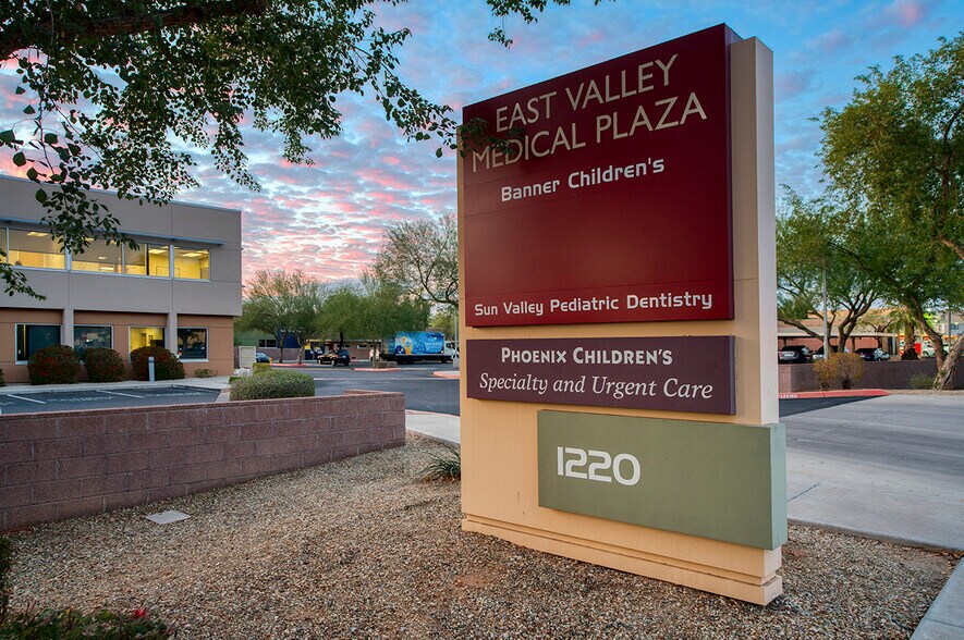 More Photos Of 1220 S Higley Rd, Mesa Medical For Lease