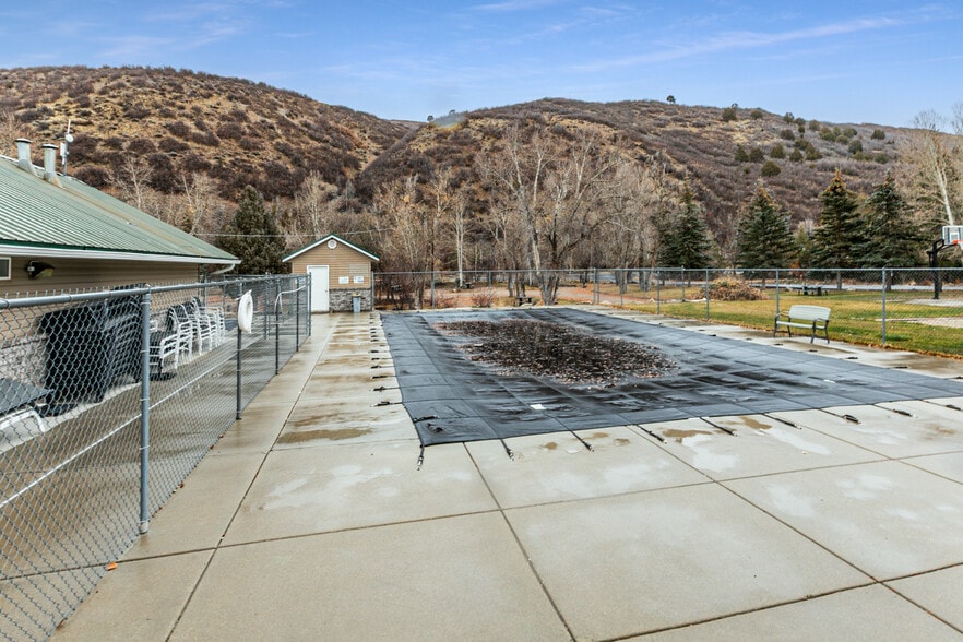 More Photos Of 5175 E Highway 35, Kamas Trailer Camper Park For Sale