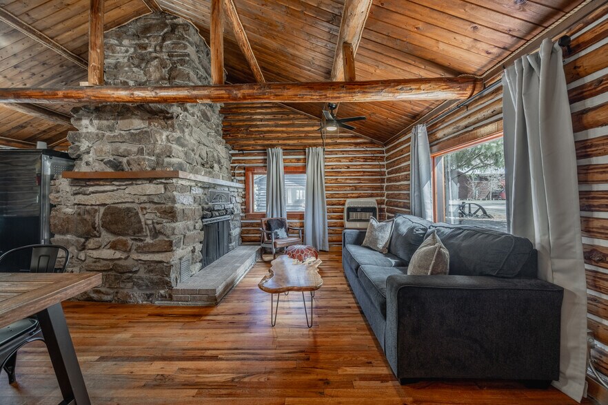 More Photos Of 631 N Silver St, Lake City Hotel For Sale