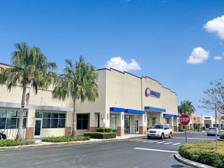 Primary Photo Of 4270 Aloma Ave, Winter Park Freestanding For Lease