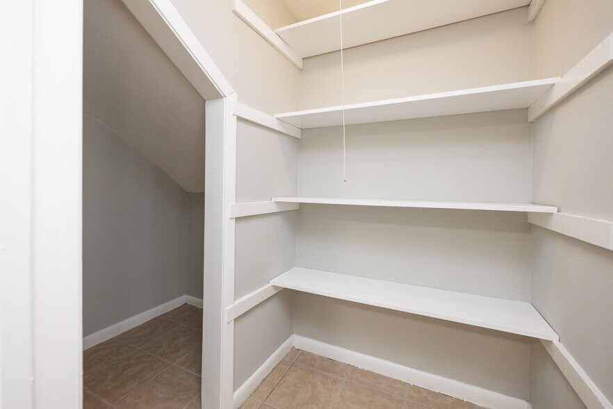 More Photos Of 801 S Carancahua St, Corpus Christi Apartments For Sale
