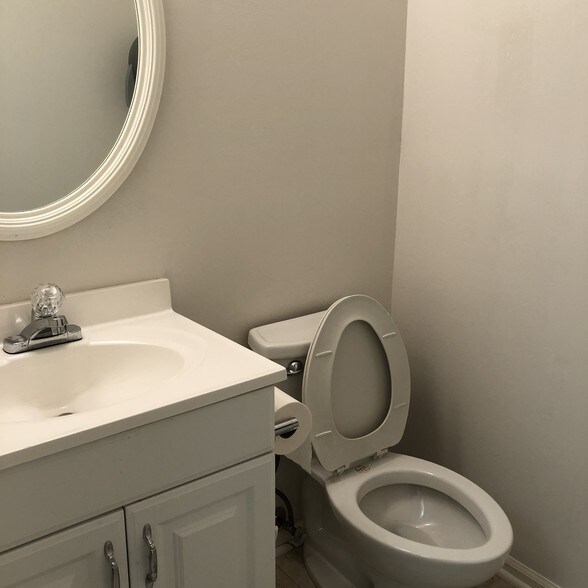 More Photos Of 2175 Highpoint Rd, Snellville Coworking Space