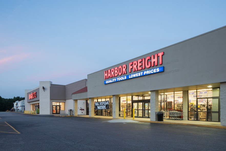 More Photos Of 538 Sutters Creek Blvd, Rocky Mount Unknown For Lease