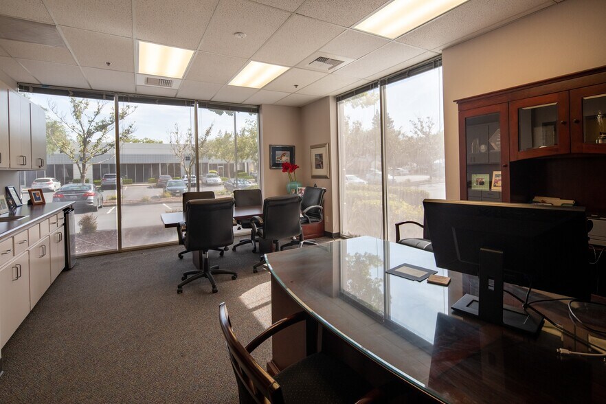More Photos Of 4700 Roseville Rd, North Highlands Office For Lease