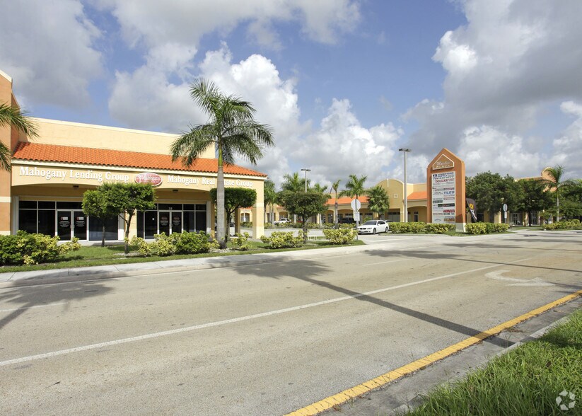 More Photos Of 18710 SW 107th Ave, Miami General Retail For Lease